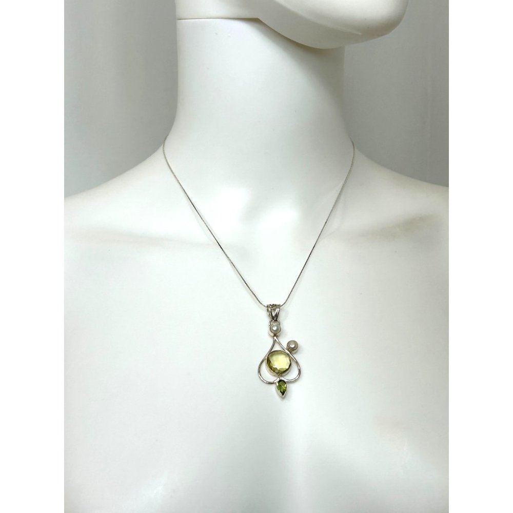 Women’s Pendant Necklace Italy Peridot Pearl S925 Sterling Silver 18” Vintage